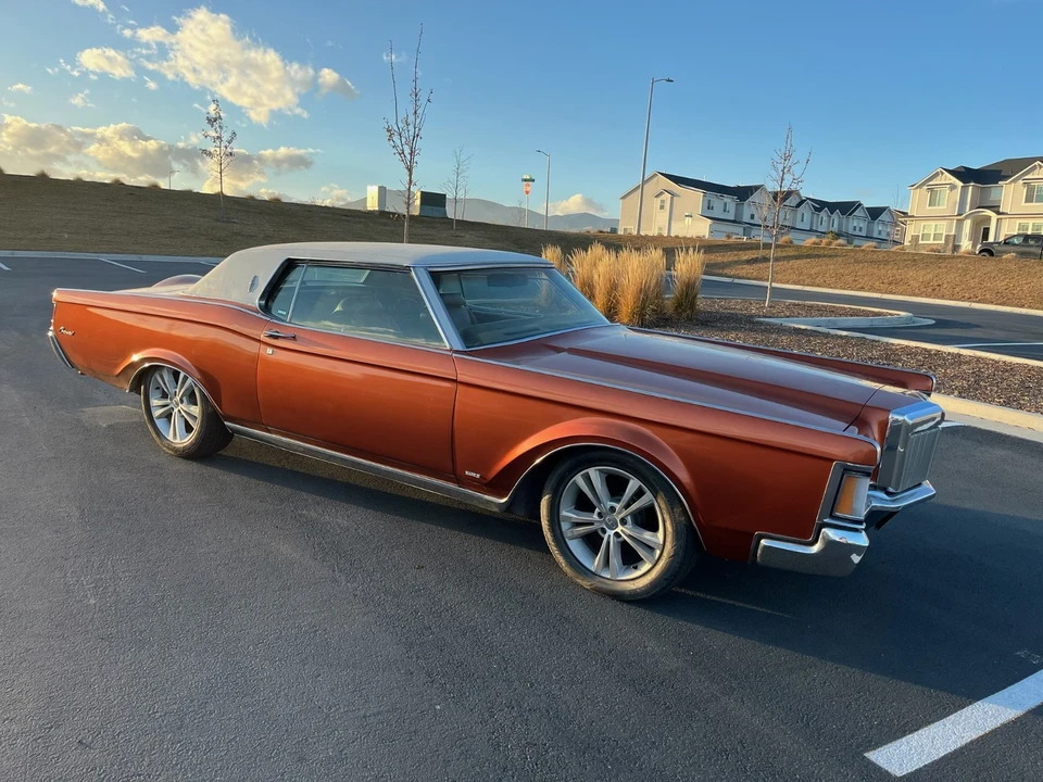 1970 Lincoln Continental Mark III - Image 4 of 19