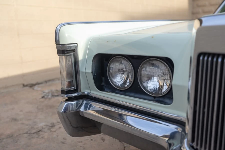1970 Lincoln Continental Mark III - Image 5 of 21