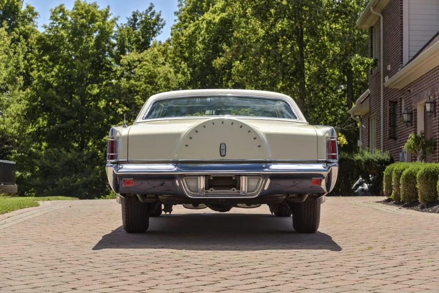 1970 Lincoln Continental Mark III - Image 5 of 31