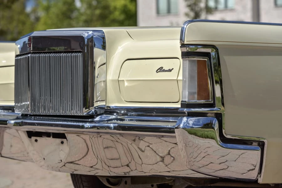 1970 Lincoln Continental Mark III - Image 14 of 31