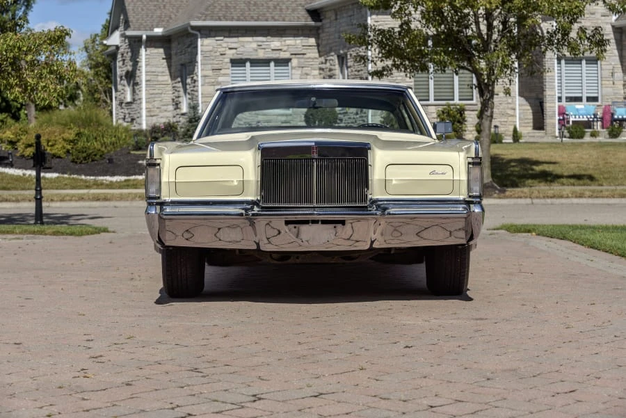 1970 Lincoln Continental Mark III - Image 4 of 31