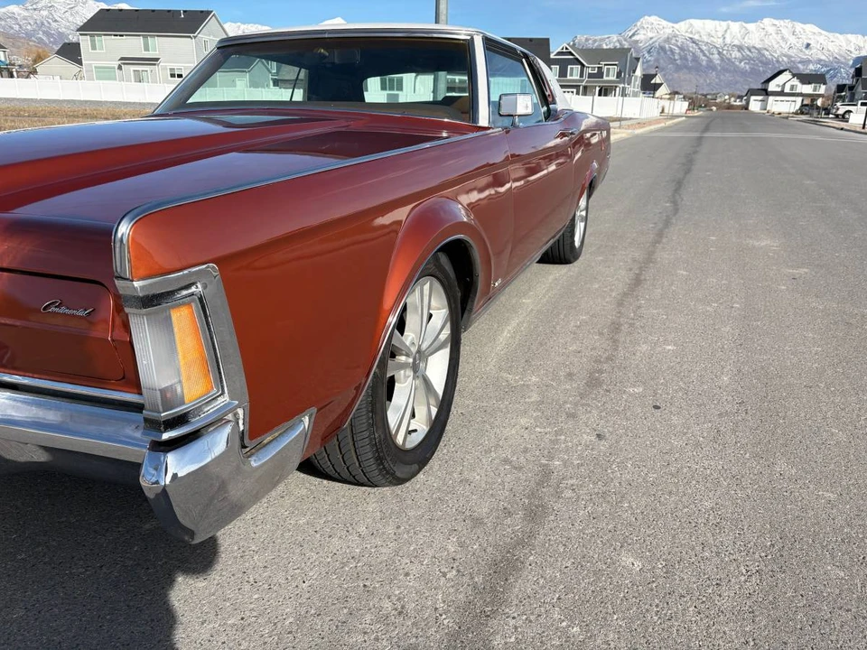 1970 Lincoln Continental Mark III - Image 4 of 24