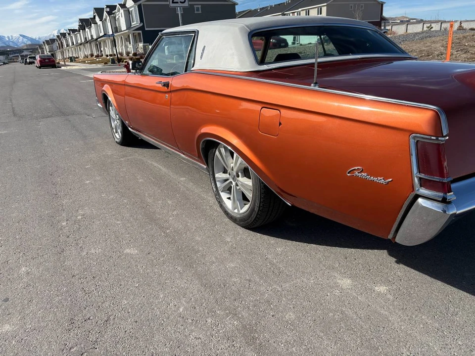 1970 Lincoln Continental Mark III - Image 6 of 24