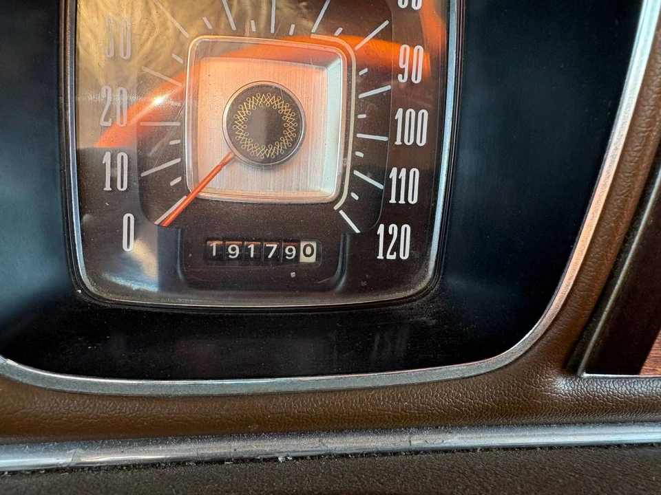 1970 Lincoln Continental Mark III - Image 23 of 24