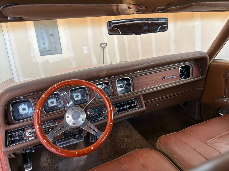 1970 Lincoln Continental Mark III - Image 21 of 24