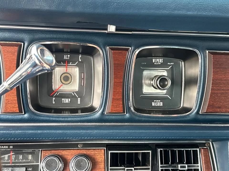 1970 Lincoln Continental Mark III - Image 18 of 20