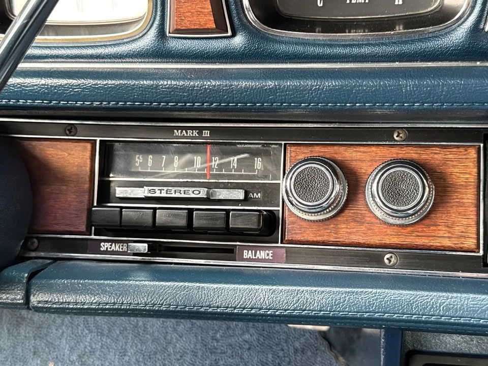 1970 Lincoln Continental Mark III - Image 17 of 20