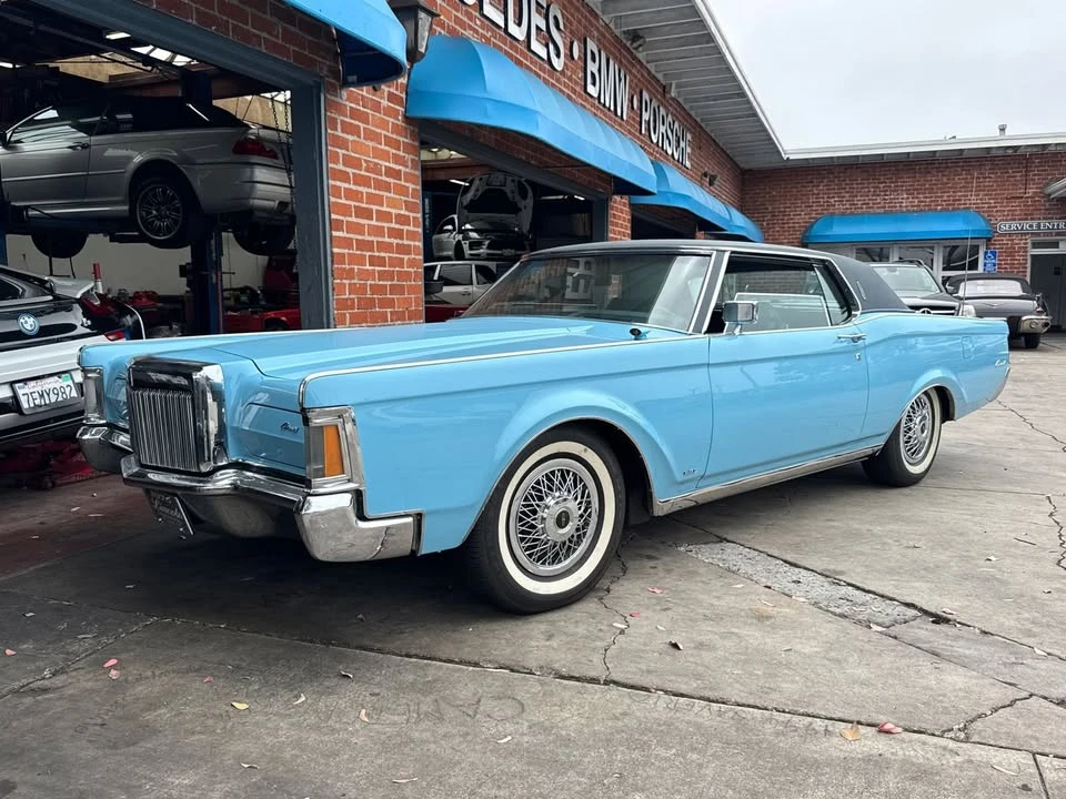 1970 Lincoln Continental Mark III - Image 2 of 20
