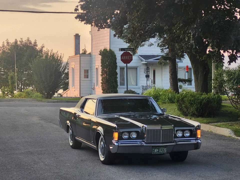 1970 Lincoln Continental 5th Gen - Image 14 of 15