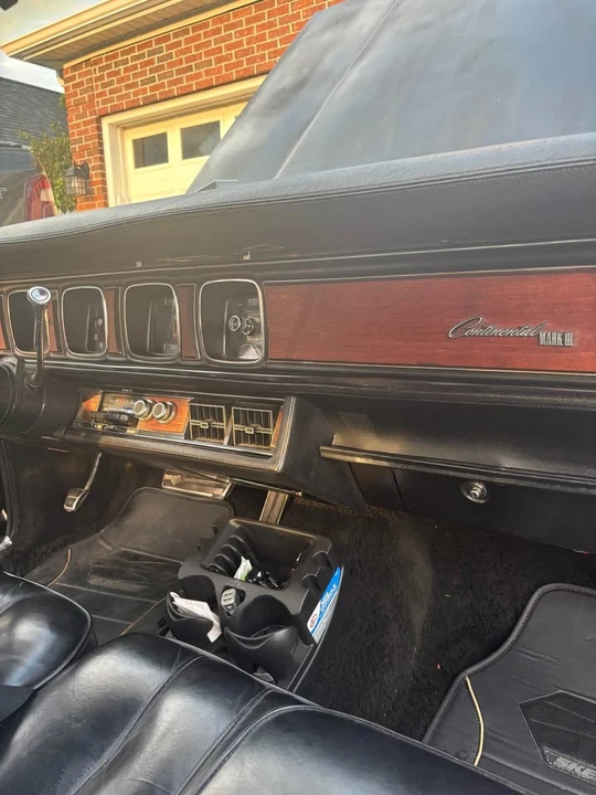 1970 Lincoln Continental 5th Gen - Image 16 of 19