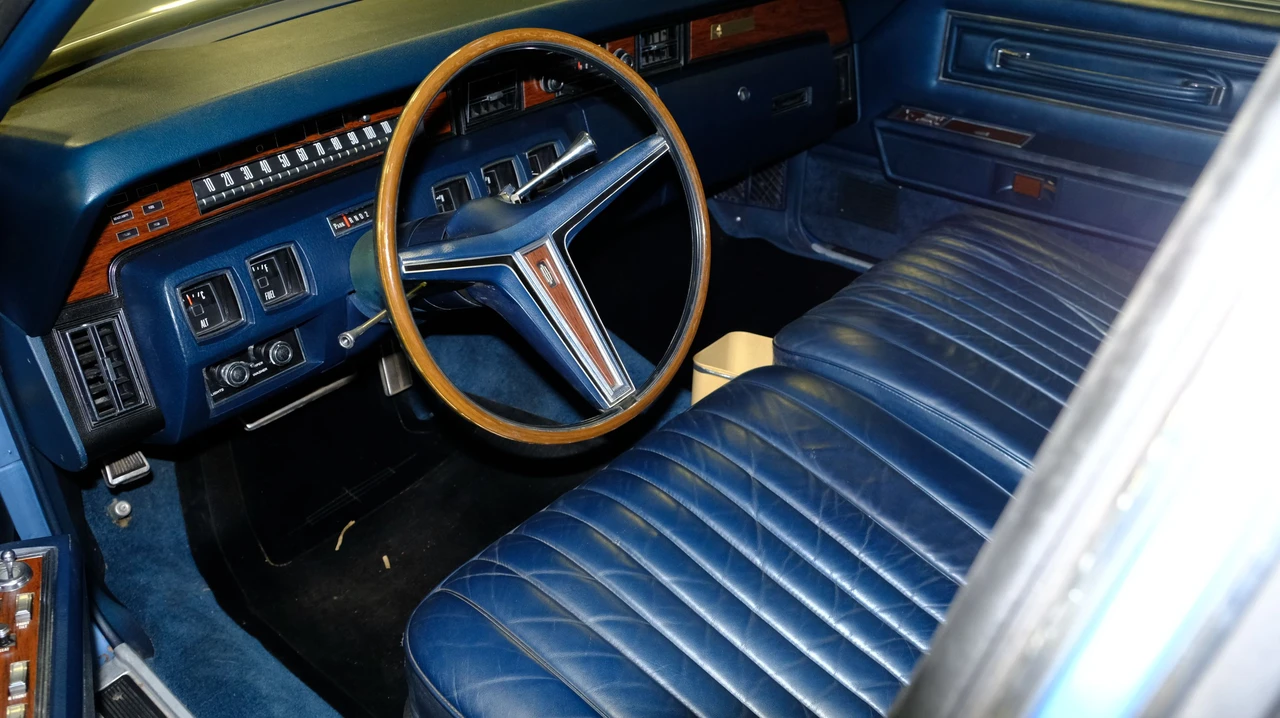 1970 Lincoln Continental 5th Gen - Image 3 of 17