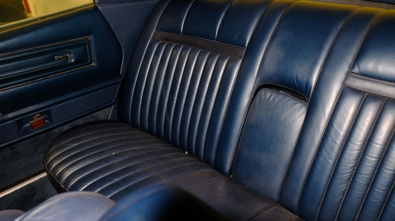 1970 Lincoln Continental 5th Gen - Image 15 of 17