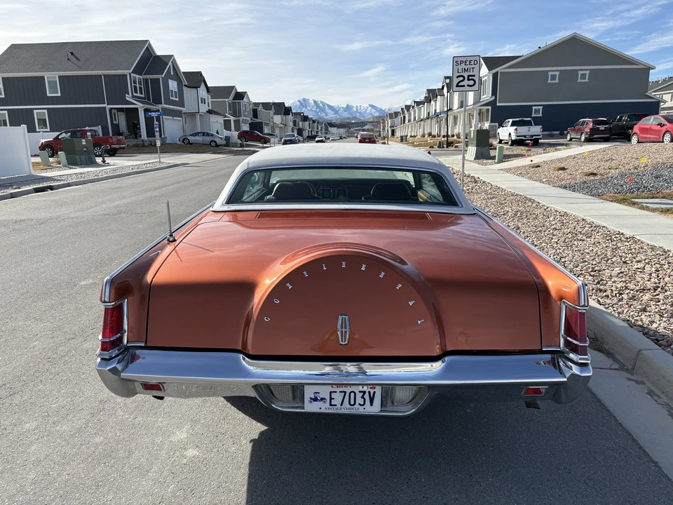 1970 Lincoln Continental Mark III - Image 8 of 21