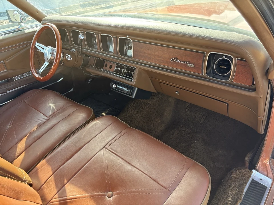 1970 Lincoln Continental Mark III - Image 19 of 31
