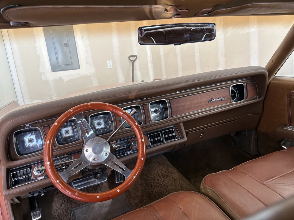 1970 Lincoln Continental Mark III - Image 16 of 31