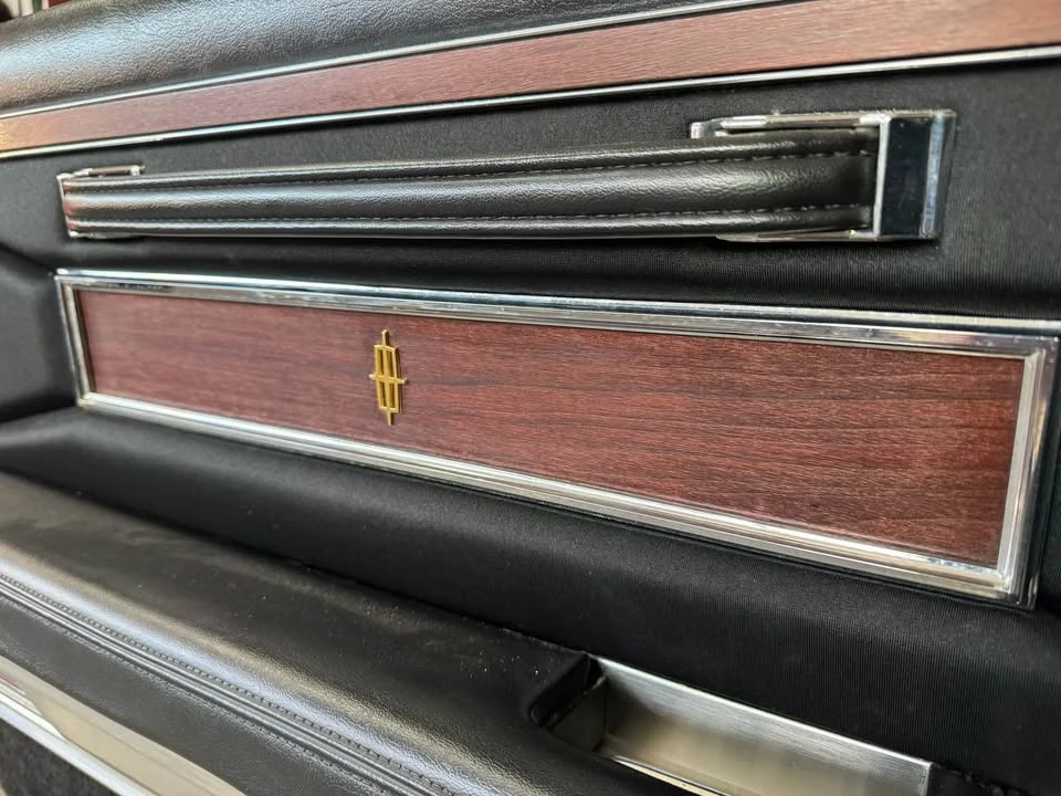 1970 Lincoln Continental Mark III - Image 9 of 9