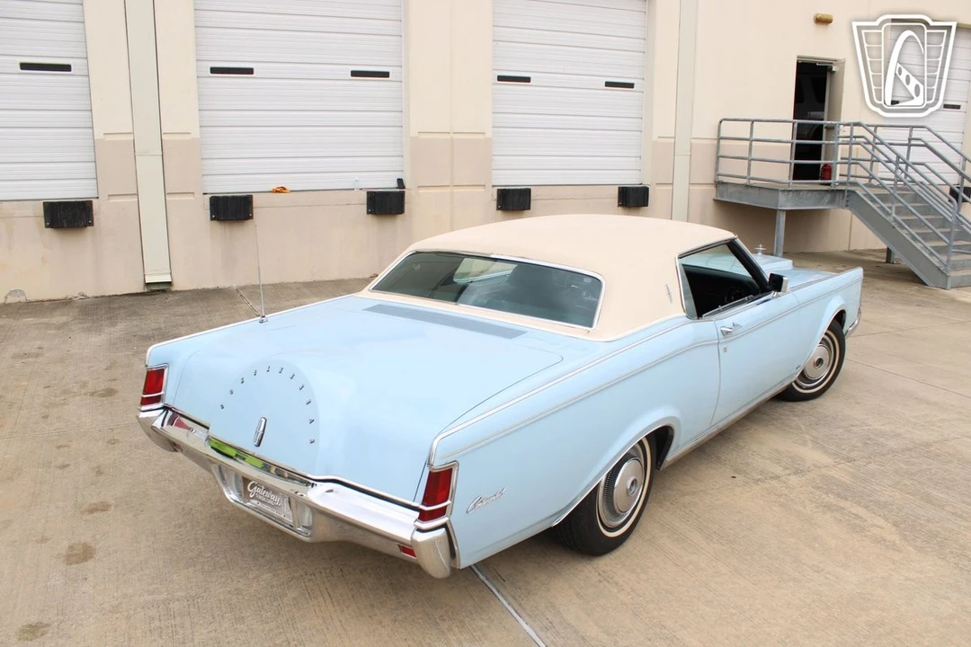1970 Lincoln Continental Mark III - Image 12 of 12