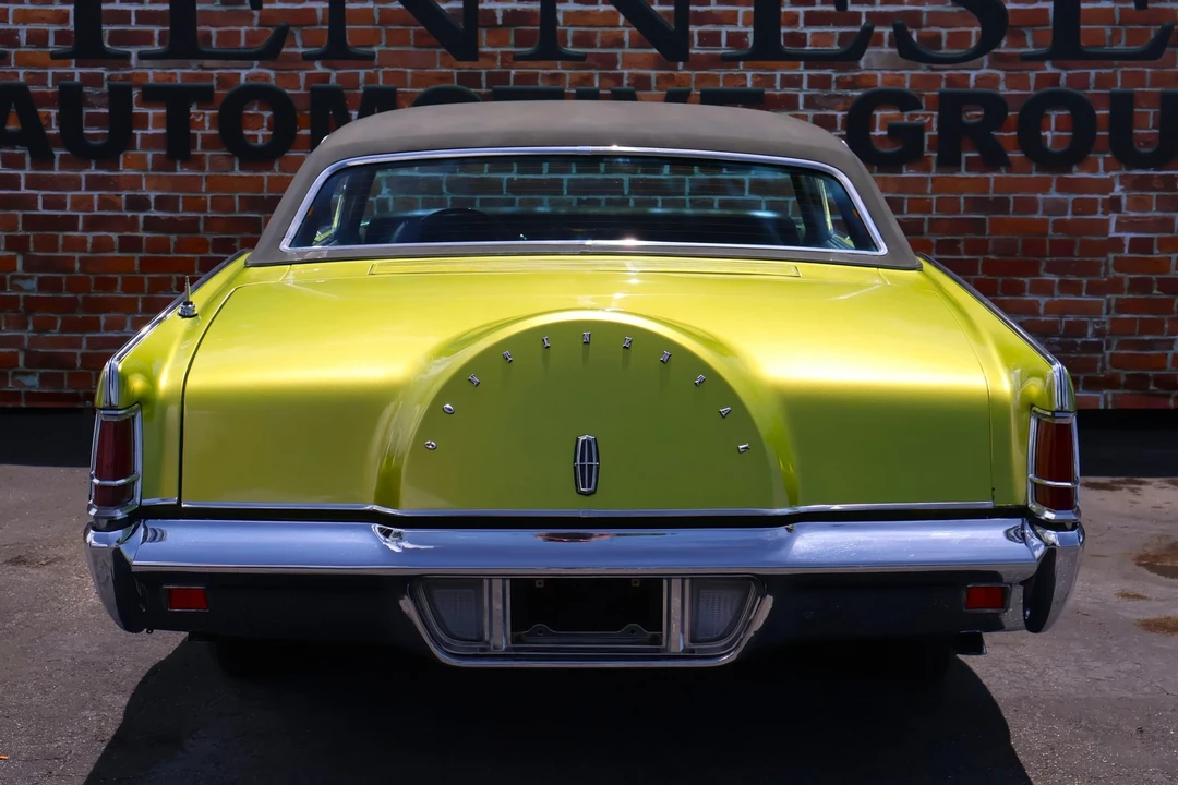 1970 Lincoln Continental Mark III - Image 6 of 21