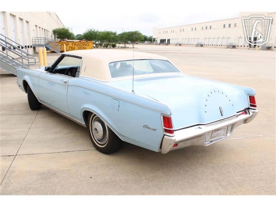 1970 Lincoln Continental Mark III - Image 6 of 31