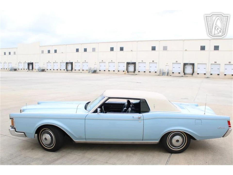 1970 Lincoln Continental Mark III - Image 2 of 31