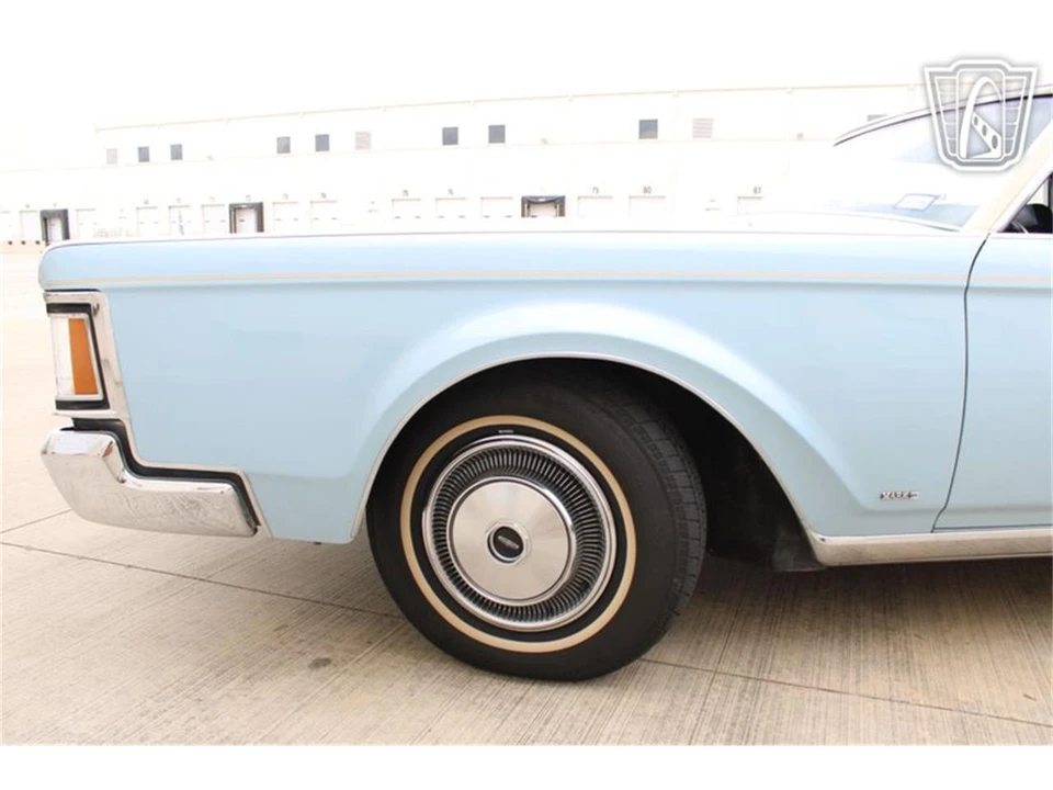 1970 Lincoln Continental Mark III - Image 27 of 31