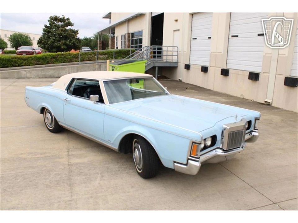 1970 Lincoln Continental Mark III - Image 17 of 31