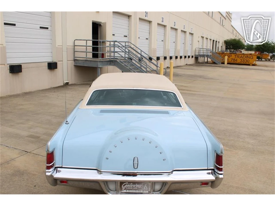 1970 Lincoln Continental Mark III - Image 8 of 31