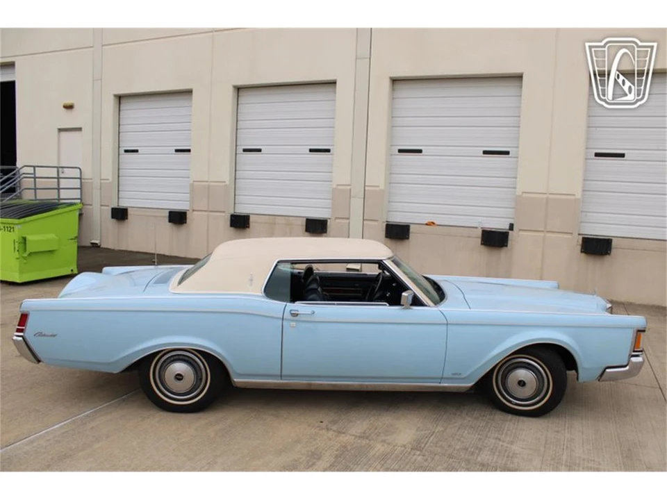1970 Lincoln Continental Mark III - Image 14 of 31