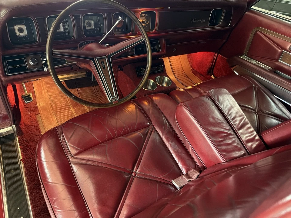 1970 Lincoln Continental Mark III - Image 18 of 21