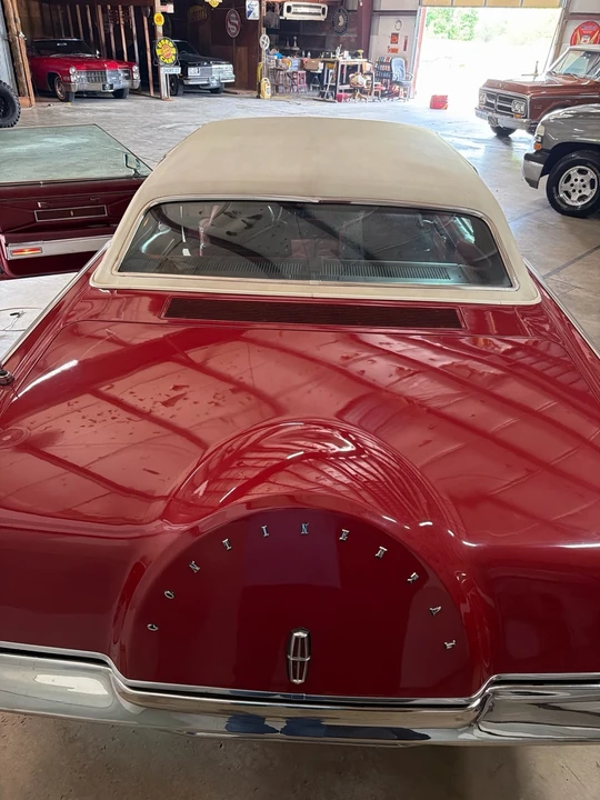 1970 Lincoln Continental Mark III - Image 12 of 21