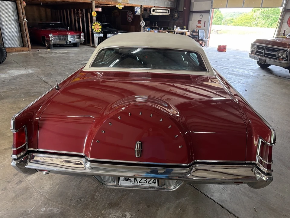1970 Lincoln Continental Mark III - Image 6 of 21