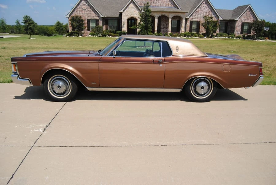1970 Lincoln Continental Mark III - Image 2 of 10