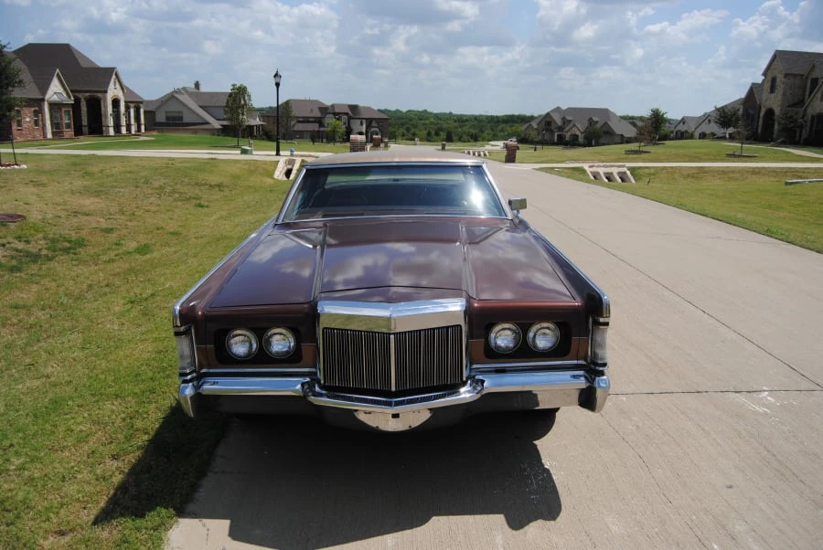 1970 Lincoln Continental Mark III - Image 9 of 10