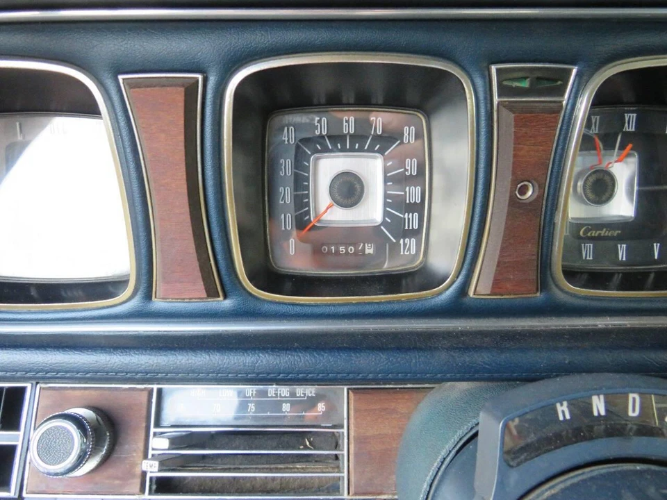 1970 Lincoln Continental Mark III - Image 17 of 31