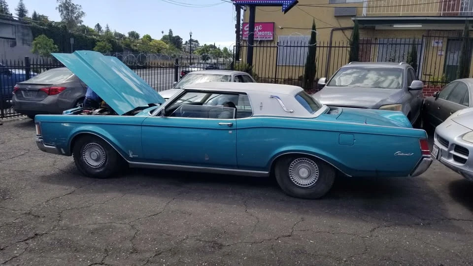 1970 Lincoln Continental Mark III - Image 8 of 13