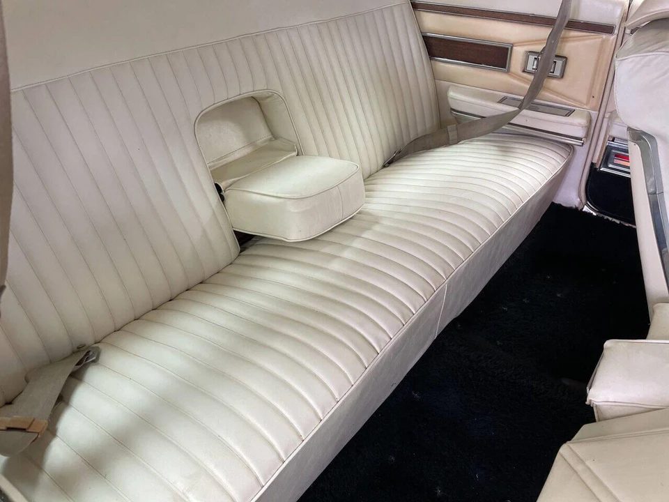 1970 Lincoln Continental Mark III - Image 27 of 31