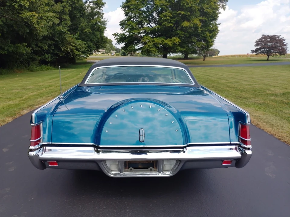 1970 Lincoln Continental Mark III - Image 8 of 21