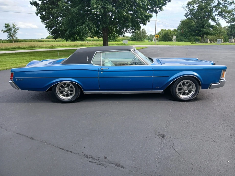 1970 Lincoln Continental Mark III - Image 4 of 31
