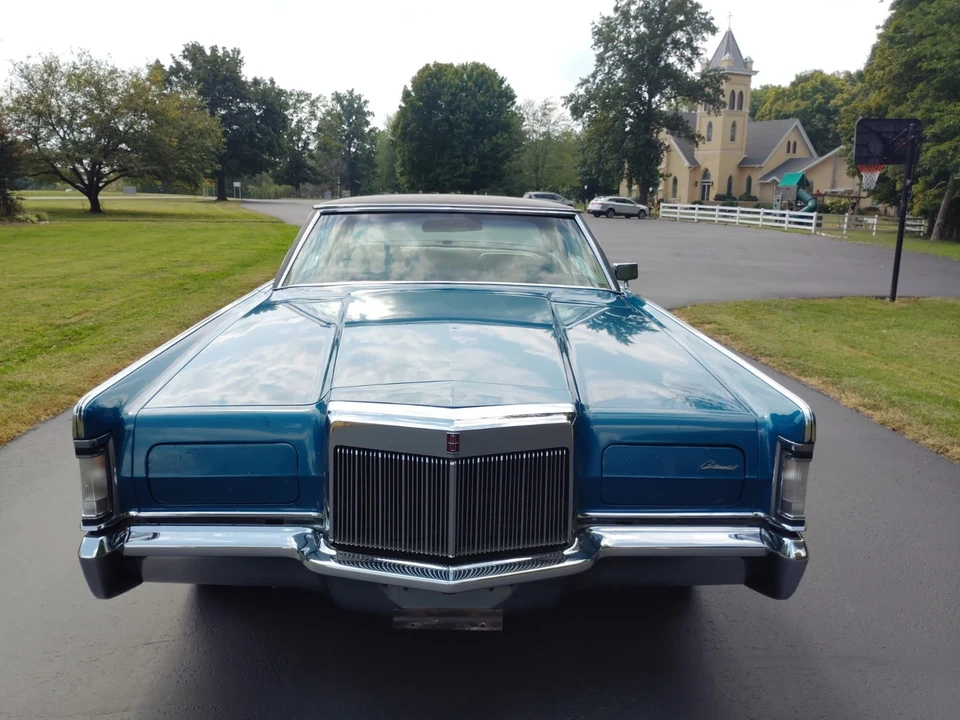 1970 Lincoln Continental Mark III - Image 4 of 21