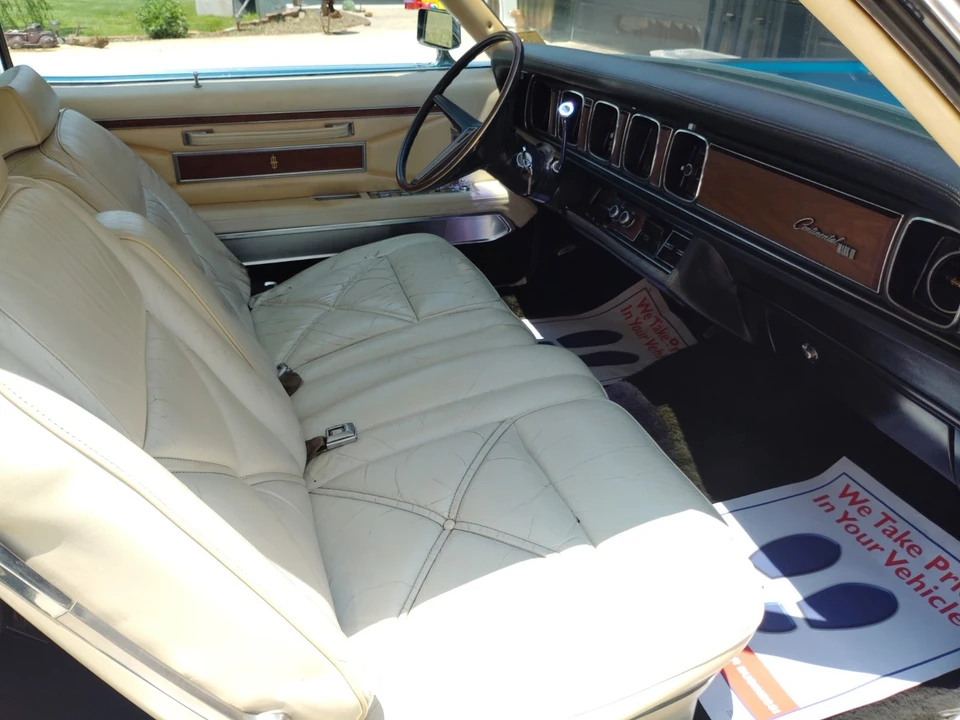 1970 Lincoln Continental Mark III - Image 14 of 31