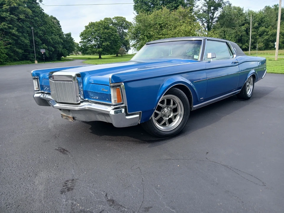1970 Lincoln Continental Mark III - Image 24 of 31