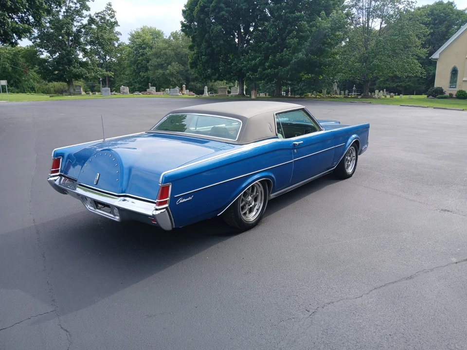 1970 Lincoln Continental Mark III - Image 5 of 31