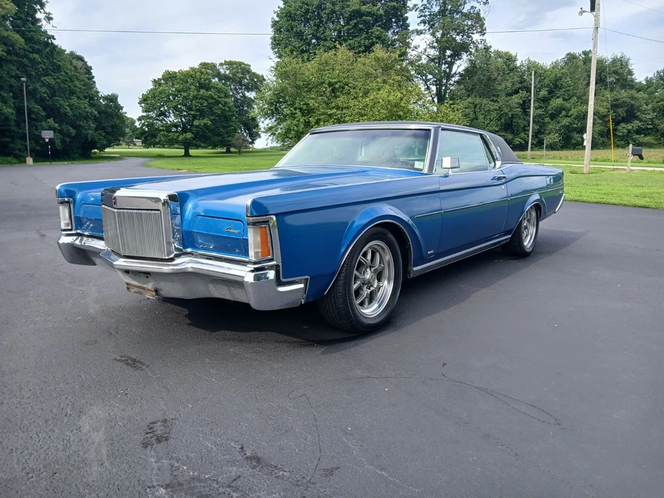 1970 Lincoln Continental Mark III - Image 29 of 31