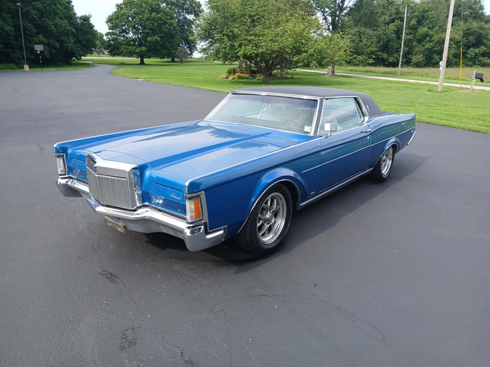 1970 Lincoln Continental Mark III - Image 28 of 31