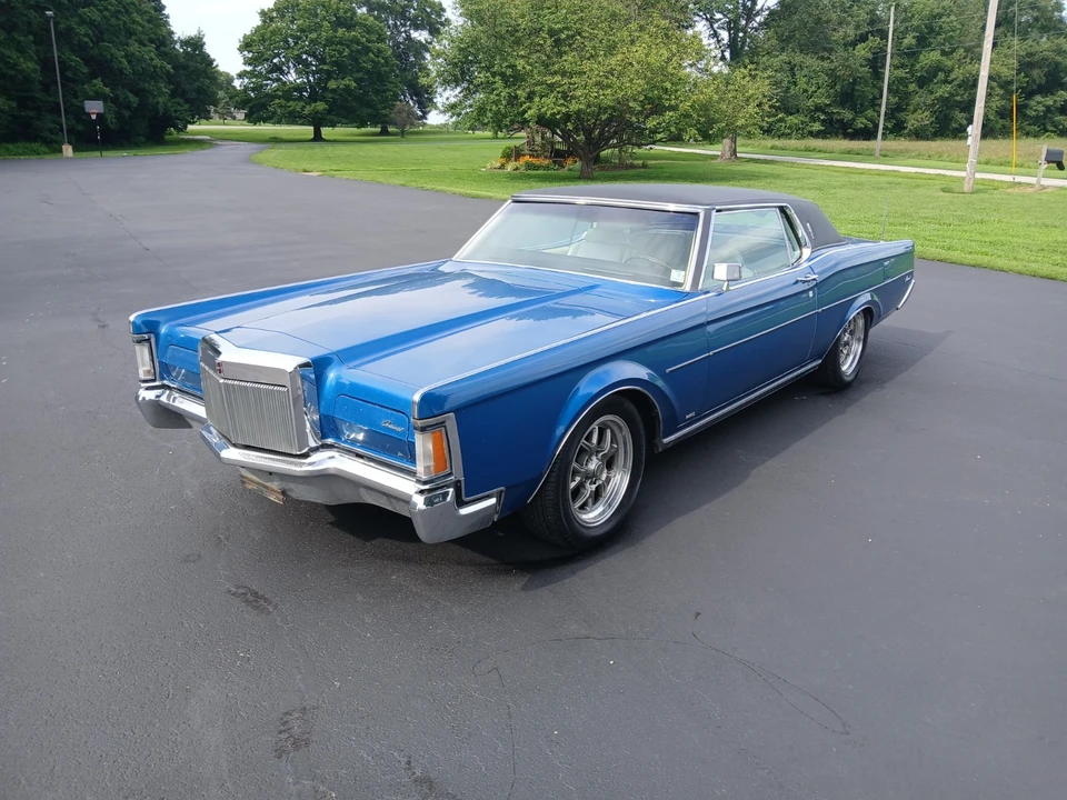 1970 Lincoln Continental Mark III - Image 27 of 31