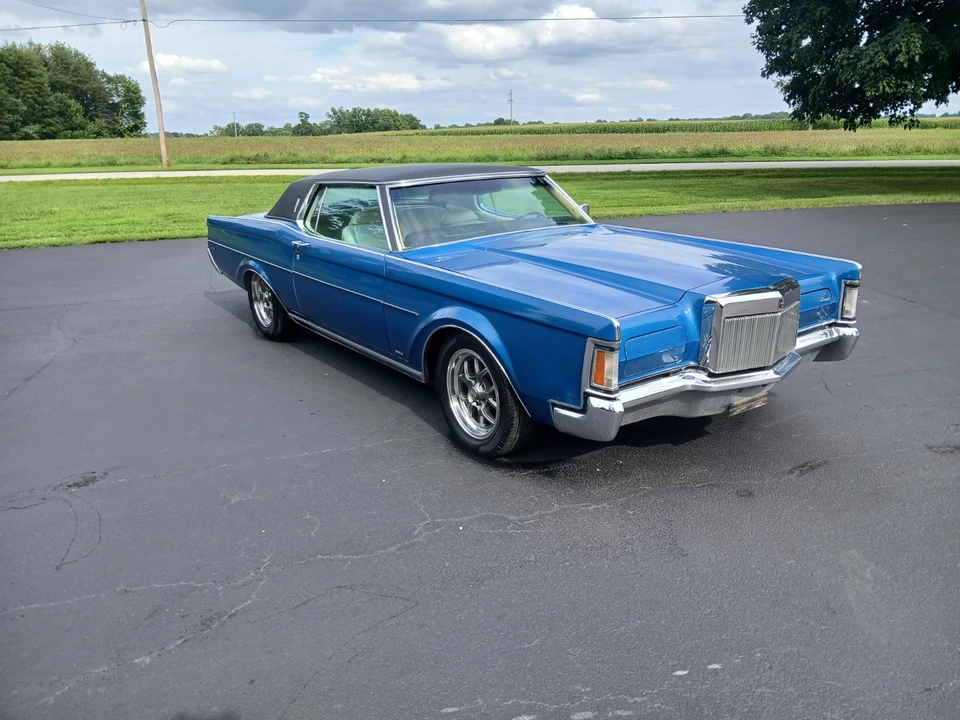 1970 Lincoln Continental Mark III - Image 26 of 31