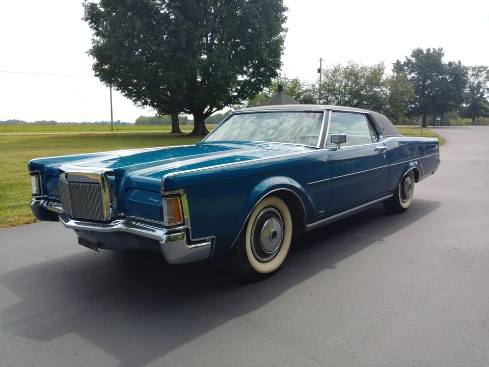 1970 Lincoln Continental Mark III - Image 11 of 21