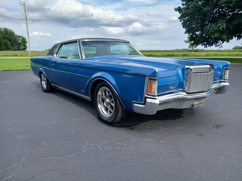 1970 Lincoln Continental Mark III - Image 30 of 31