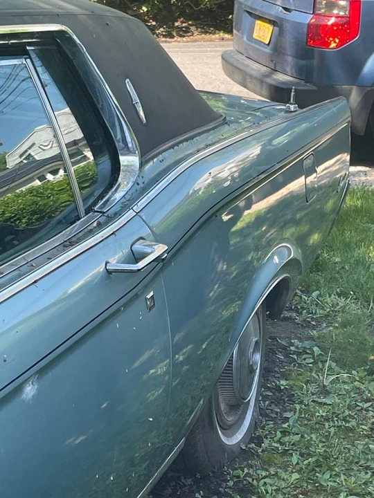 1970 Lincoln Continental Mark III - Image 12 of 22