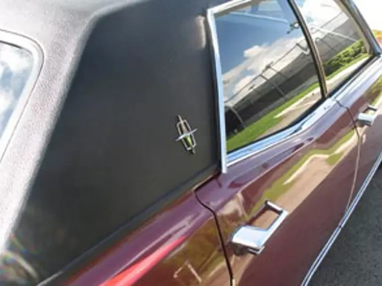 1970 Lincoln Continental 5th Gen - Image 10 of 12